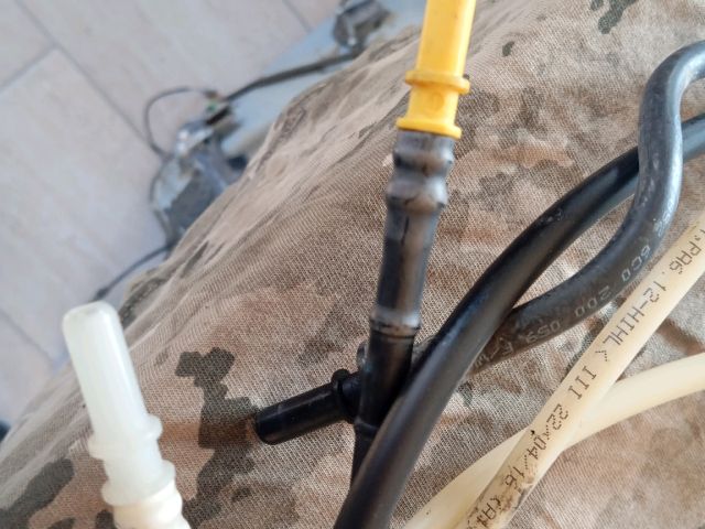 bontott SKODA FABIA III Üzemanyagcső