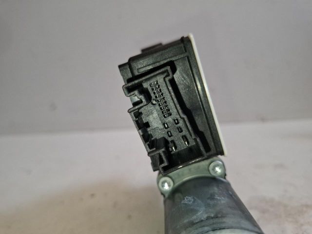 bontott SKODA FABIA IV Bal első Ablakemelő Motor