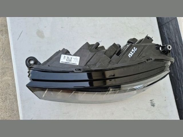 bontott SKODA FABIA IV Bal Fényszóró