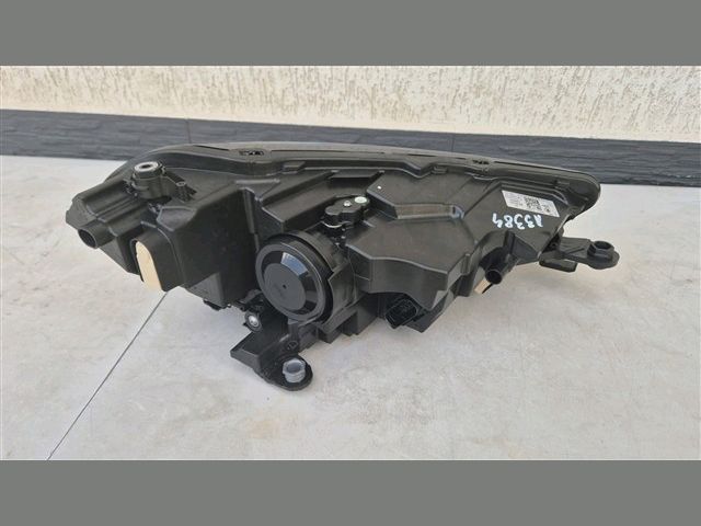 bontott SKODA FABIA IV Bal Fényszóró