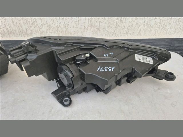 bontott SKODA FABIA IV Bal Fényszóró