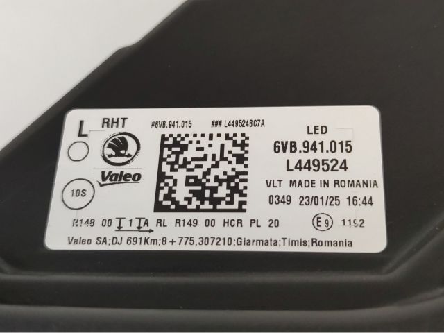 bontott SKODA FABIA IV Bal Fényszóró