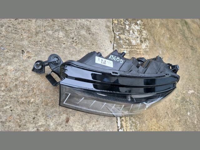 bontott SKODA FABIA IV Bal Fényszóró