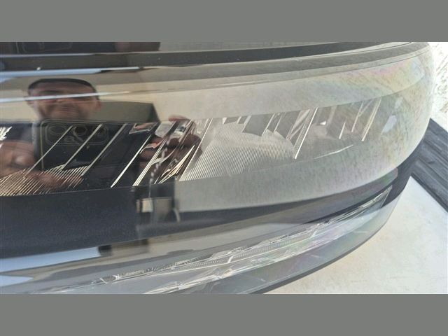 bontott SKODA FABIA IV Bal Fényszóró