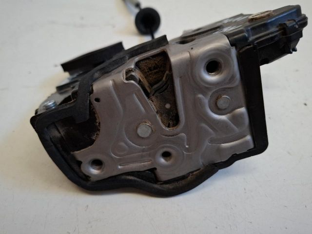 bontott SKODA FABIA IV Bal hátsó Ajtózár