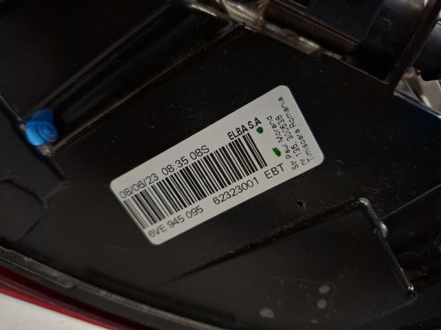 bontott SKODA FABIA IV Bal Külső Hátsó Lámpa