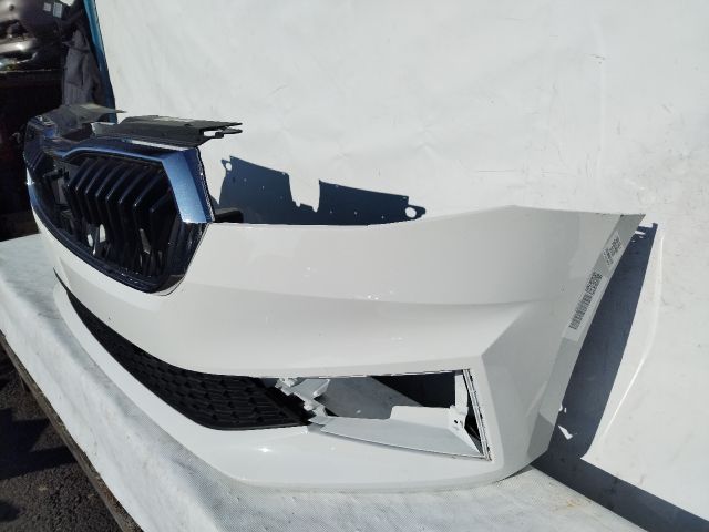 bontott SKODA FABIA IV Első Lökhárító (Üresen)