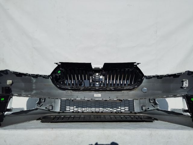 bontott SKODA FABIA IV Első Lökhárító (Üresen)