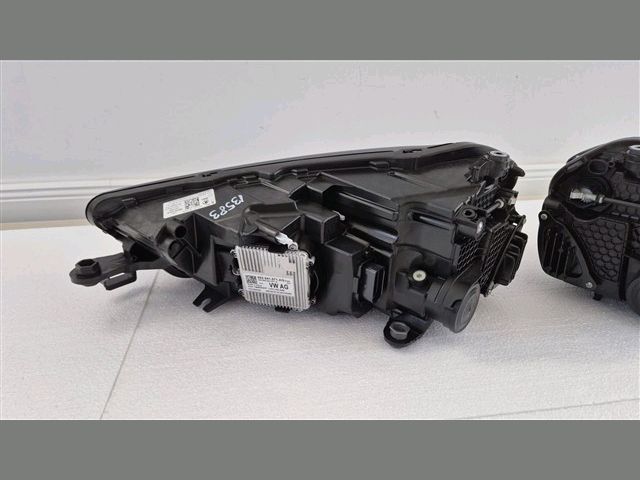 bontott SKODA FABIA IV Fényszóró (Pozíciófüggetlen)