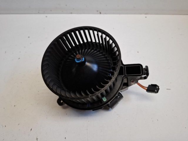 bontott SKODA FABIA IV Fűtőmotor (Klímás)