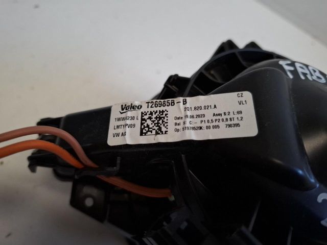 bontott SKODA FABIA IV Fűtőmotor (Klímás)