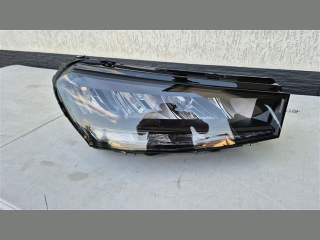 bontott SKODA FABIA IV Jobb Fényszóró