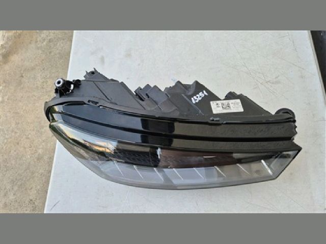 bontott SKODA FABIA IV Jobb Fényszóró