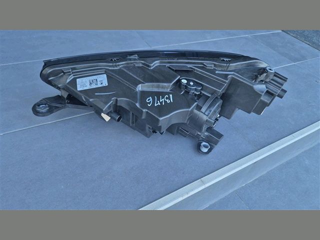 bontott SKODA FABIA IV Jobb Fényszóró