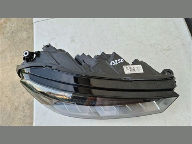 bontott SKODA FABIA IV Jobb Fényszóró