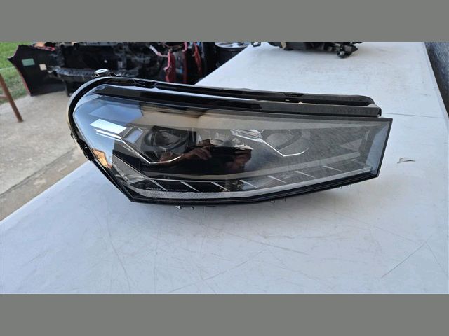 bontott SKODA FABIA IV Jobb Fényszóró