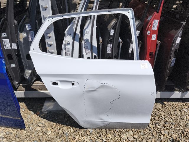 bontott SKODA FABIA IV Jobb hátsó Ajtó (Üres lemez)