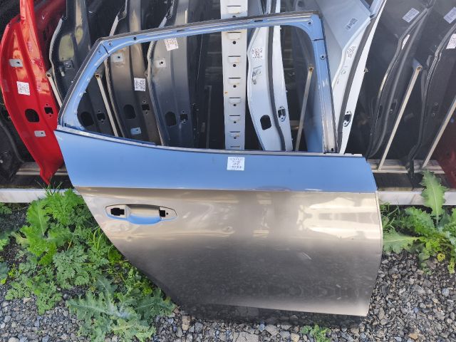 bontott SKODA FABIA IV Jobb hátsó Ajtó (Üres lemez)