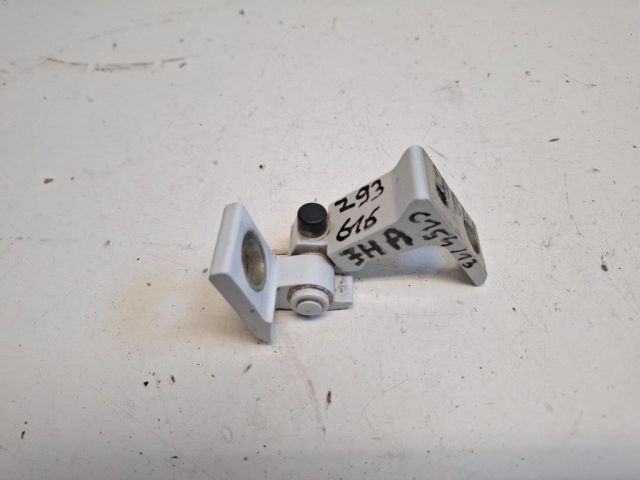 bontott SKODA FABIA IV Jobb hátsó Alsó Zsanér