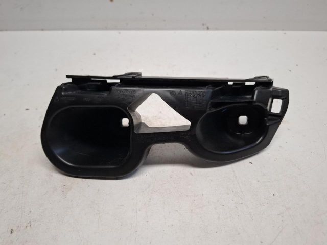 bontott SKODA FABIA IV Jobb hátsó Lökhárító Tartó (Műanyag)