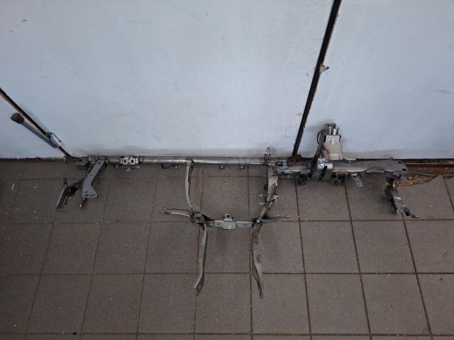 bontott SKODA FABIA IV Műszerfal Tartó Vas