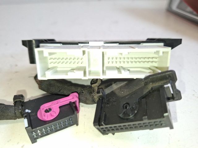 bontott SKODA FABIA IV Tolatóradar Elektronika