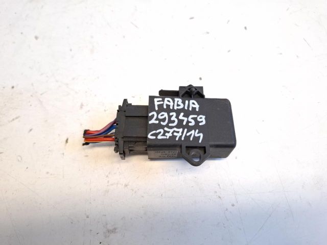 bontott SKODA FABIA IV Ülésfűtés Vezérlő