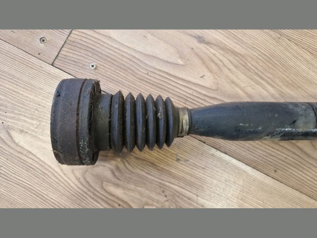 bontott SKODA FABIA Praktik Jobb Féltengely