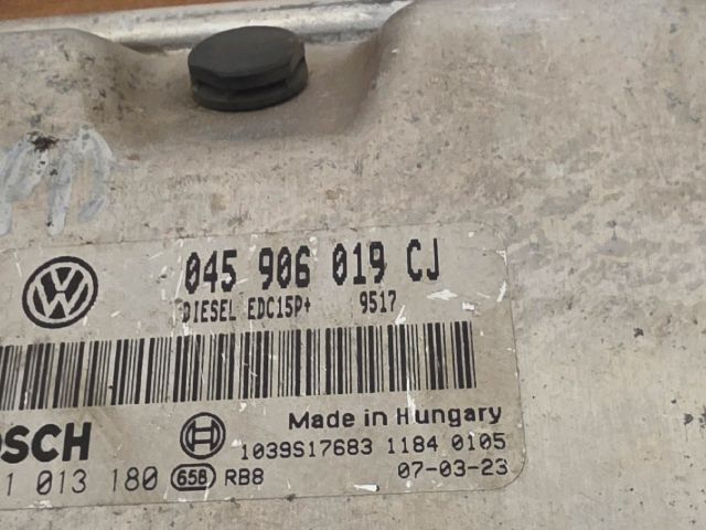 bontott SKODA FABIA Praktik Motorvezérlő