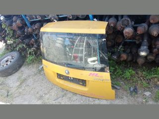 bontott SKODA FABIA Praktik Csomagtérajtó (Részeivel)