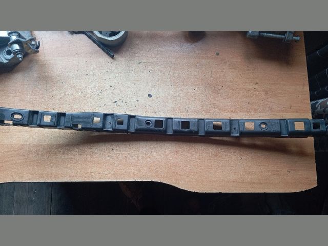 bontott SKODA FABIA Praktik Jobb hátsó Oldal Lökhárító Tartó (Műanyag)