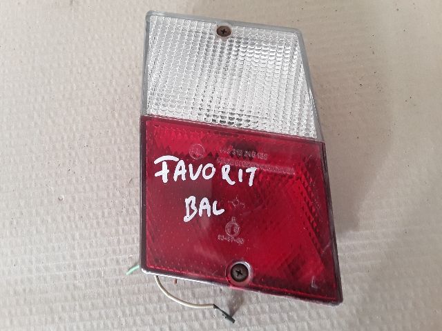 bontott SKODA FAVORIT Bal Belső Hátsó Lámpa