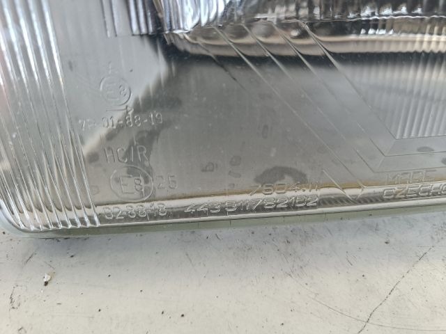 bontott SKODA FAVORIT Bal Fényszóró