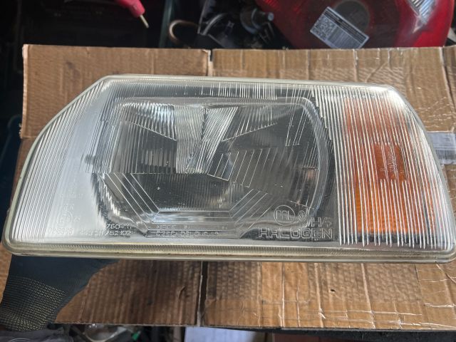 bontott SKODA FAVORIT Bal Fényszóró