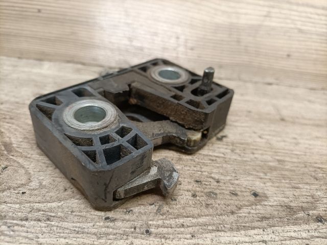 bontott SKODA FAVORIT Csomagtérajtó Zárszerkezet