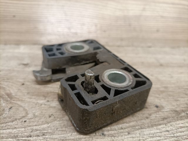 bontott SKODA FAVORIT Csomagtérajtó Zárszerkezet