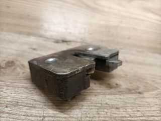 bontott SKODA FAVORIT Csomagtérajtó Zárszerkezet