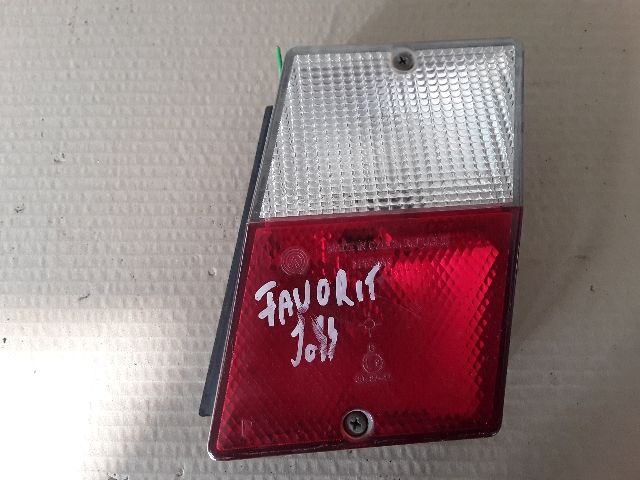 bontott SKODA FAVORIT Jobb Belső Hátsó Lámpa