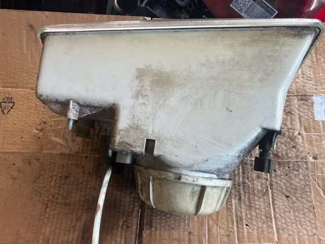 bontott SKODA FAVORIT Jobb Fényszóró