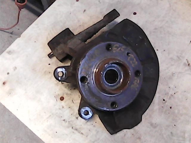 bontott SKODA FELICIA Bal első Csonkállvány Kerékaggyal