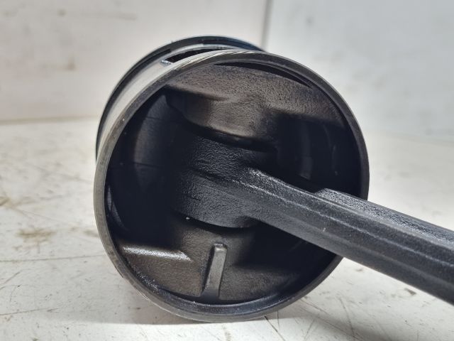 bontott SKODA FELICIA Dugattyú és Hajtókar