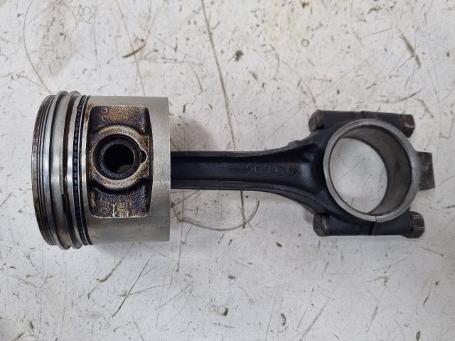 bontott SKODA FELICIA Dugattyú és Hajtókar