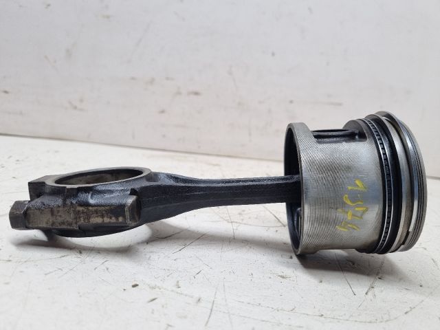 bontott SKODA FELICIA Dugattyú és Hajtókar