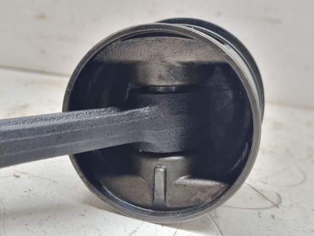 bontott SKODA FELICIA Dugattyú és Hajtókar