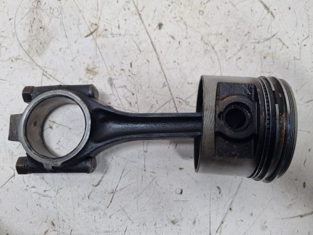 bontott SKODA FELICIA Dugattyú és Hajtókar