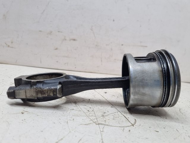 bontott SKODA FELICIA Dugattyú és Hajtókar