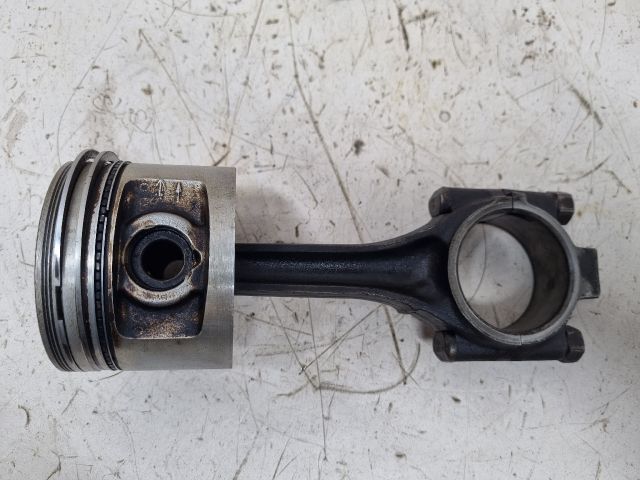 bontott SKODA FELICIA Dugattyú és Hajtókar