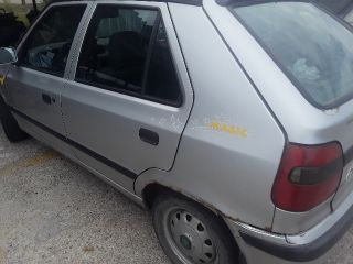 bontott SKODA FELICIA Jobb első Gólyaláb (Lengécsillapító, Rugó)