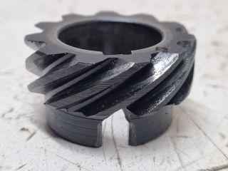 bontott SKODA FELICIA Olajszivattyú Fogaskerék