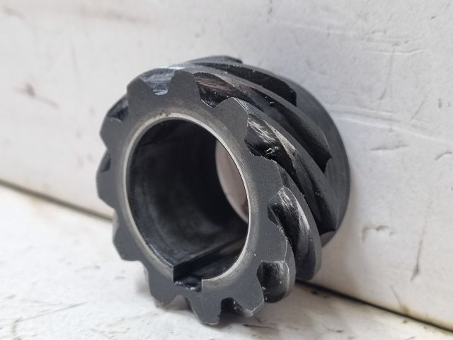 bontott SKODA FELICIA Olajszivattyú Fogaskerék